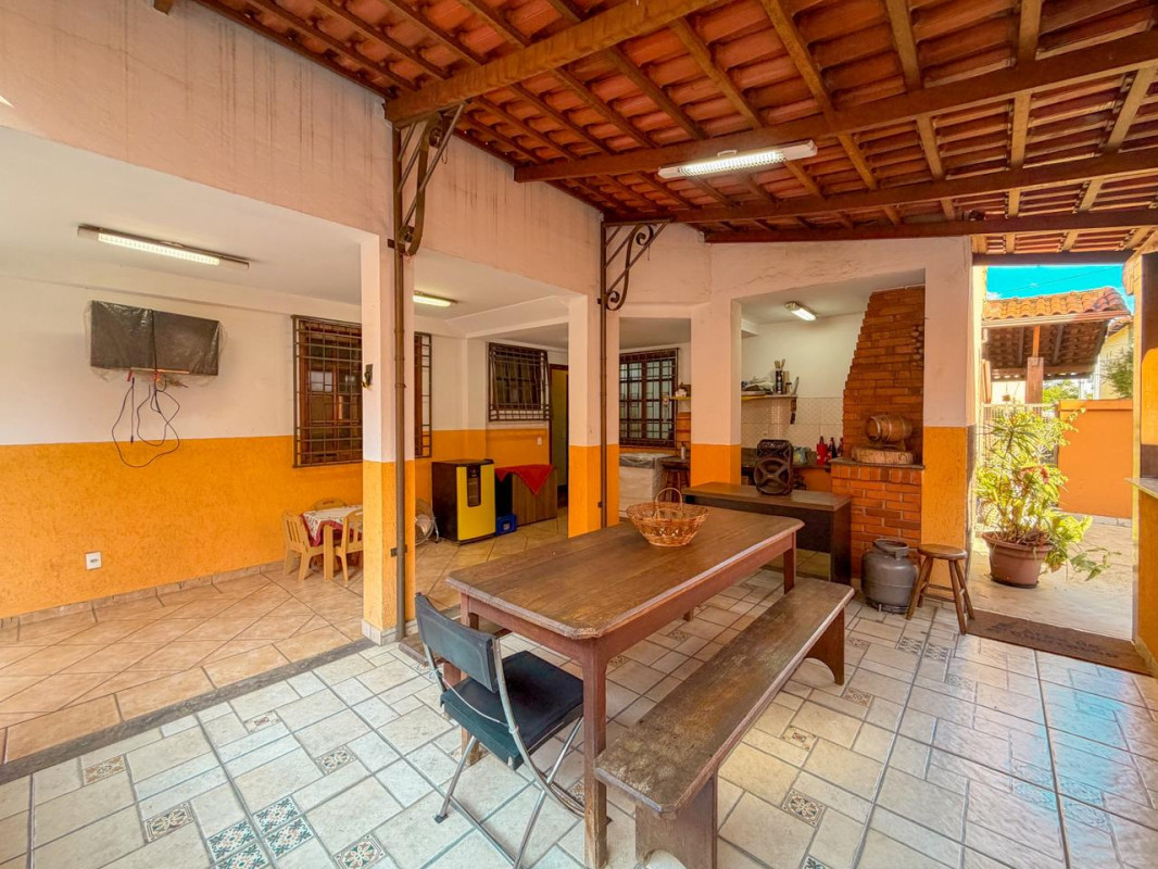 Casa, 4 quartos, 342 m² - Foto 3
