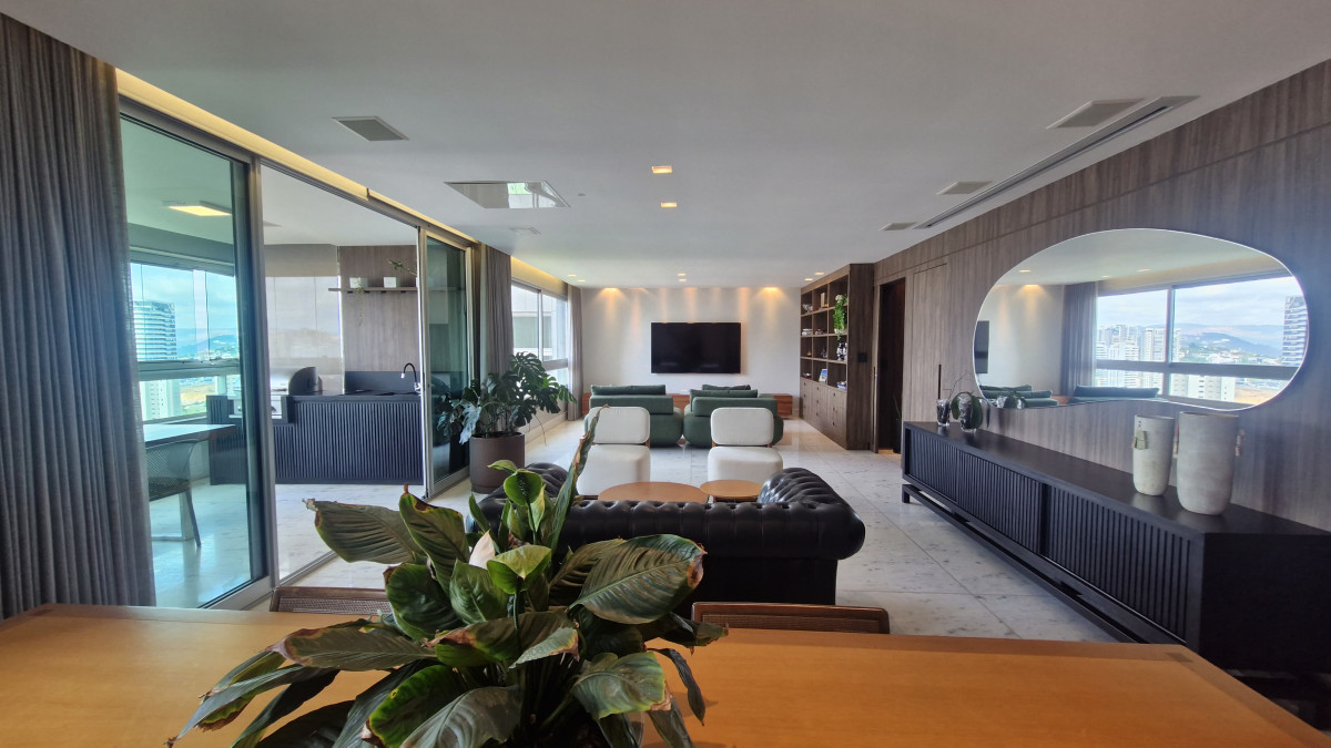 Apartamento, 3 quartos, 190 m² - Foto 1