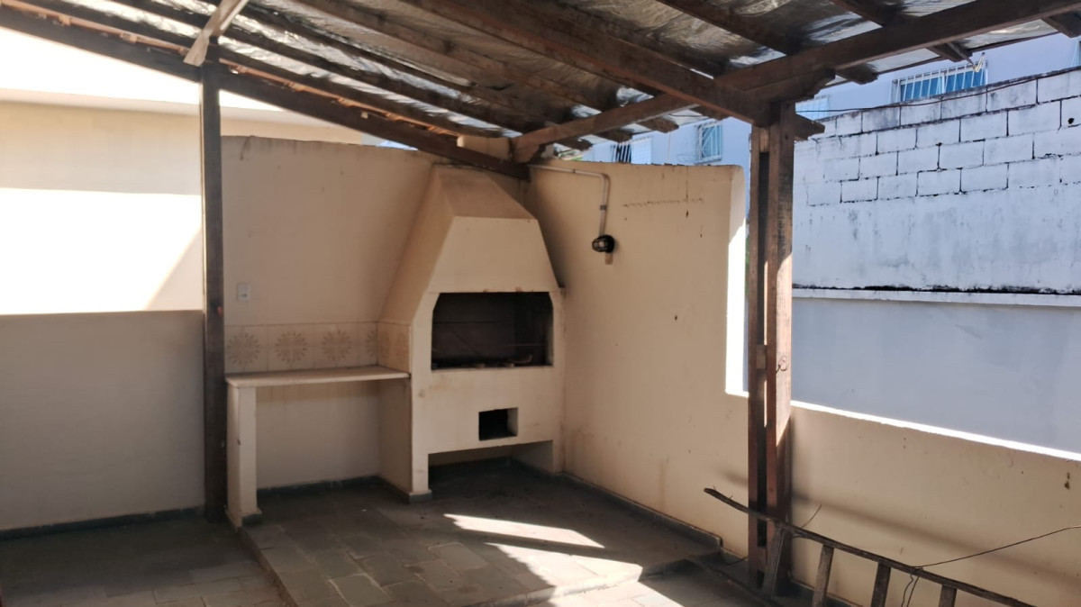 Casa, 3 quartos, 250 m² - Foto 24