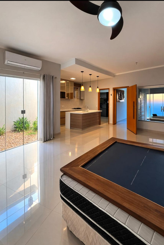 Casa, 3 quartos, 192 m² - Foto 2
