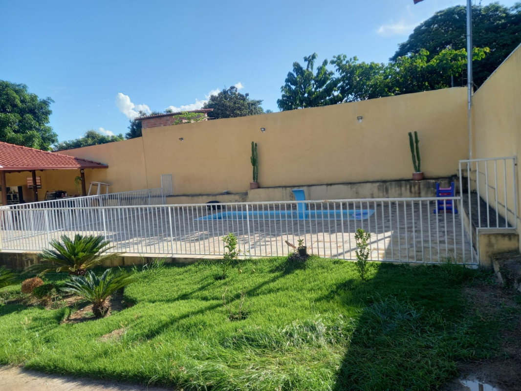 Casa, 3 quartos, 235 m² - Foto 4