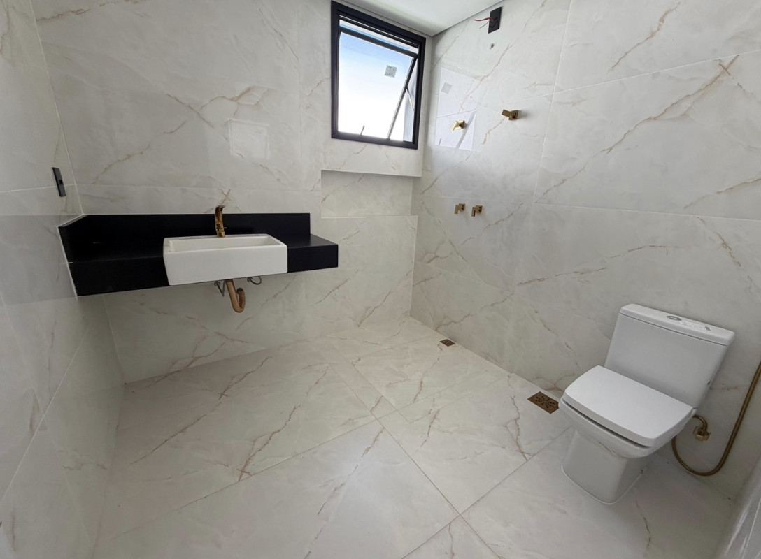 Casa, 4 quartos, 240 m² - Foto 4