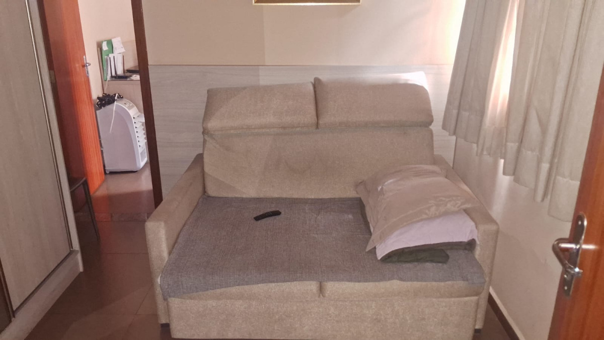 Casa, 5 quartos, 250 m² - Foto 9