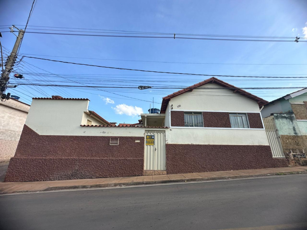 Casa, 4 quartos - Foto 1