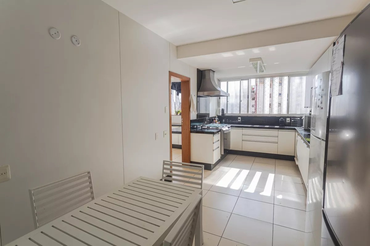 Apartamento, 4 quartos, 330 m² - Foto 17