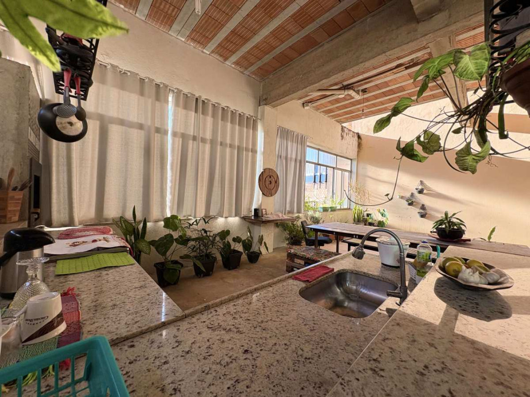 Casa, 3 quartos, 315 m² - Foto 2