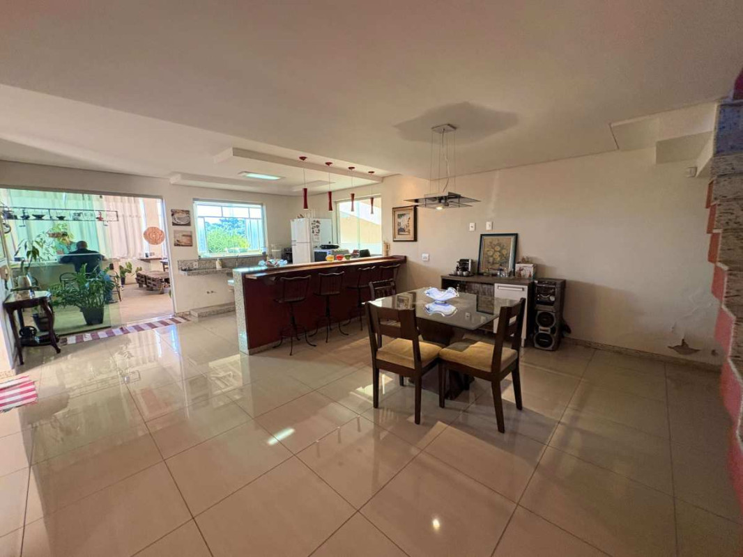 Casa, 3 quartos, 315 m² - Foto 7