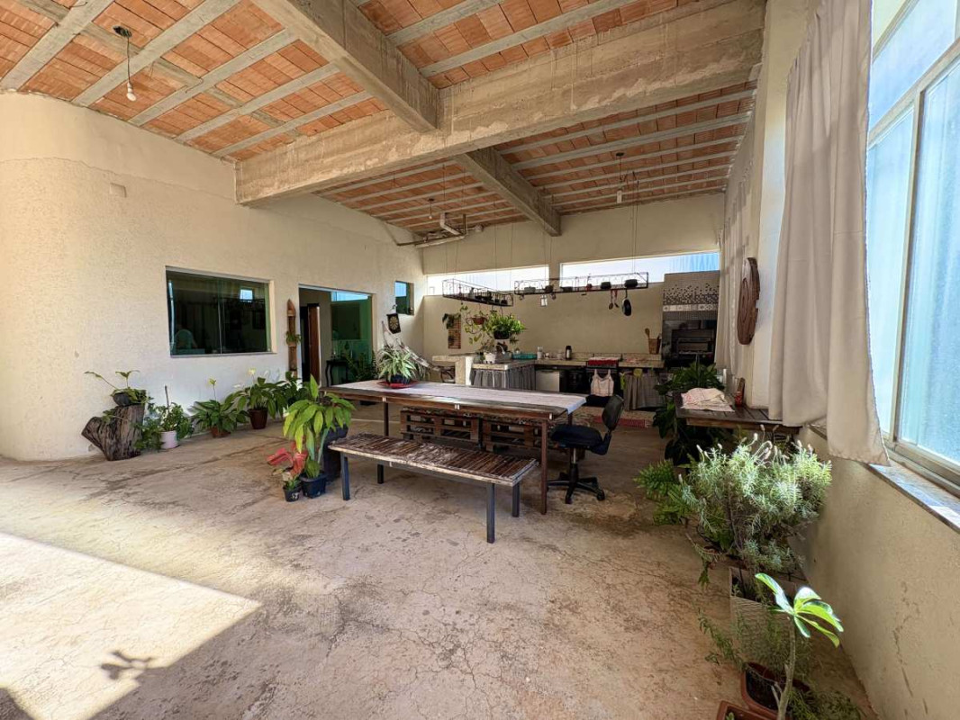 Casa, 3 quartos, 315 m² - Foto 3