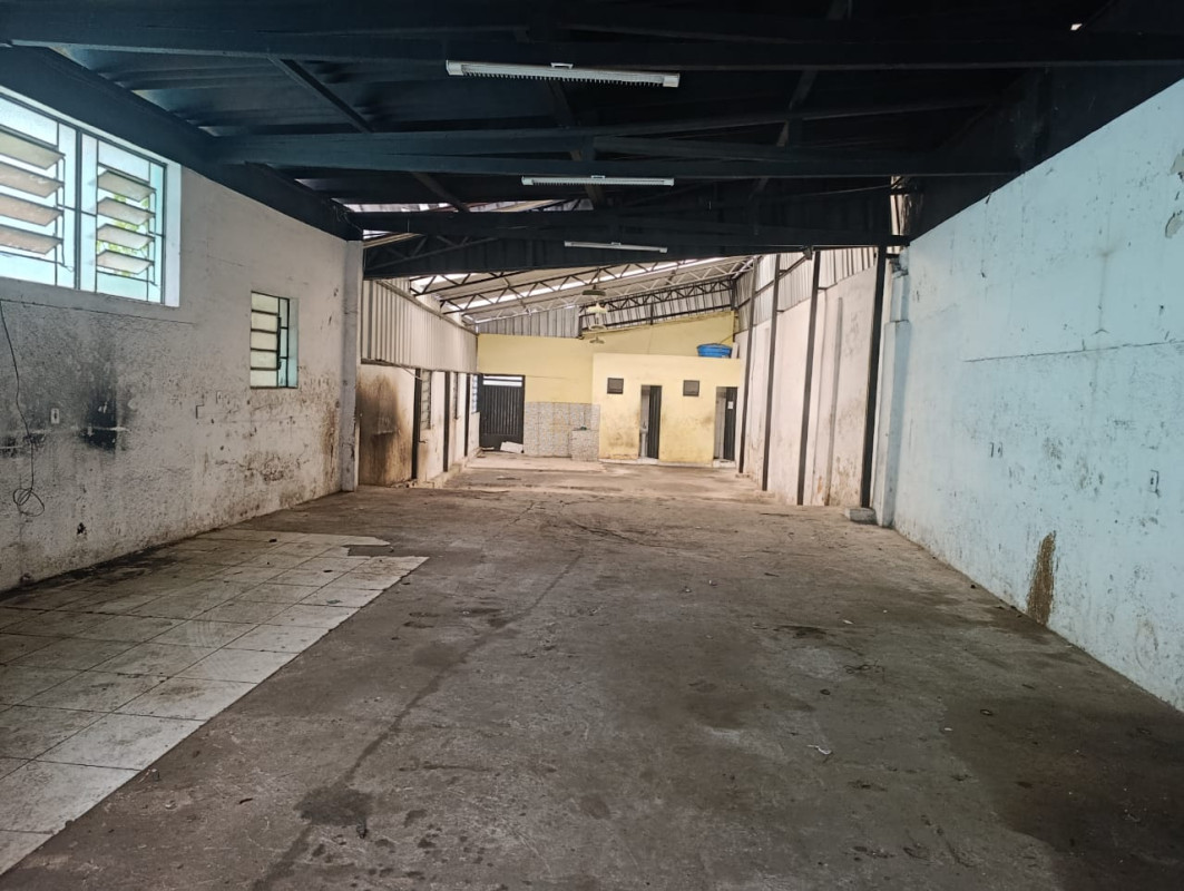 Depósito-Galpão, 180 m² - Foto 1