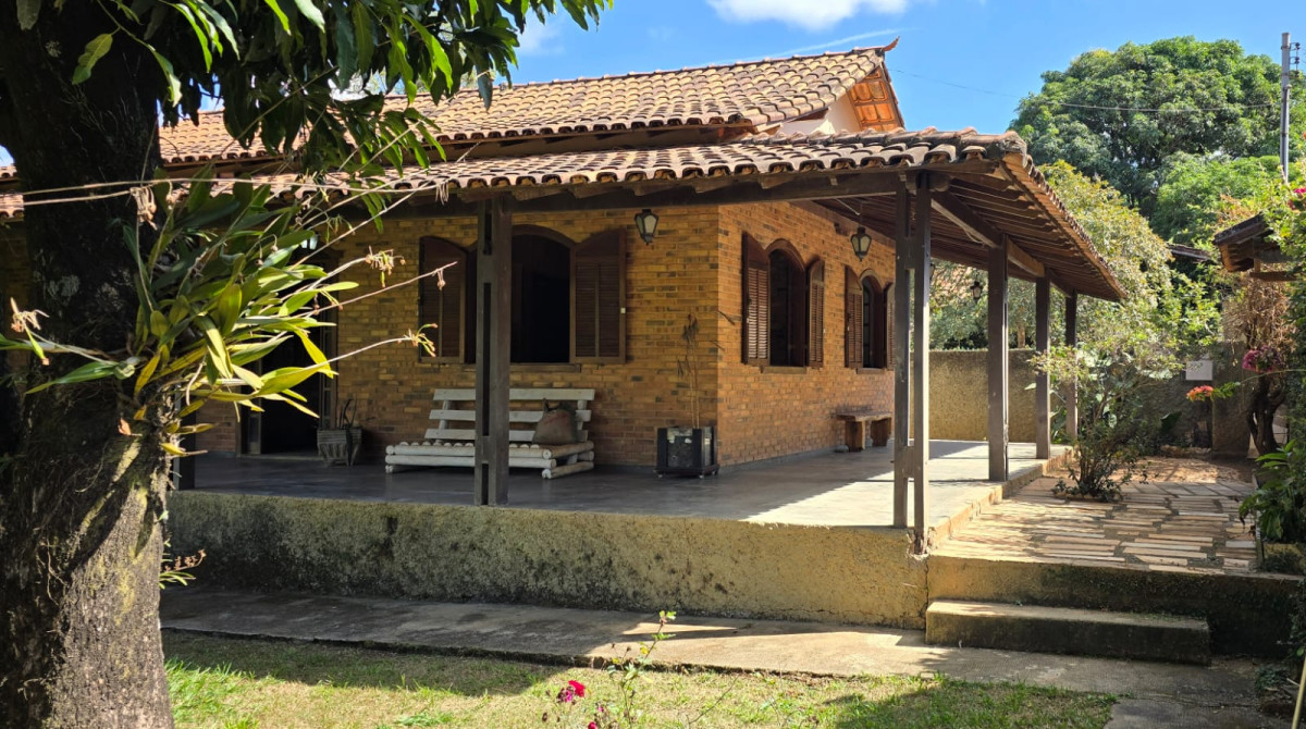 Chácara, 3 quartos, 2000 m² - Foto 1