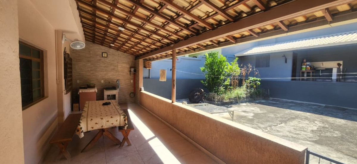 Casa, 3 quartos, 250 m² - Foto 4
