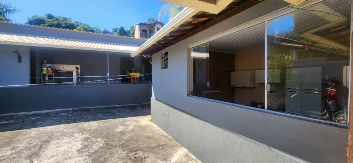 Casa, 3 quartos, 250 m² - Foto 6