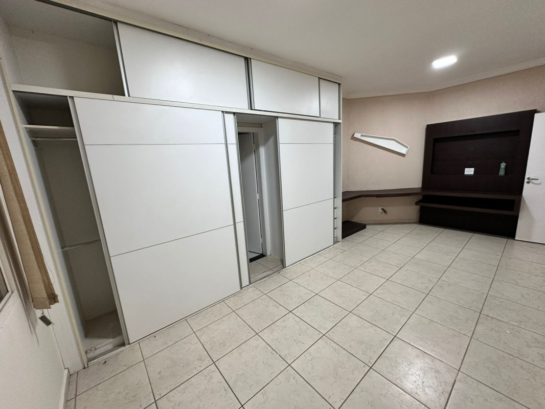 Casa, 6 quartos, 600 m² - Foto 23