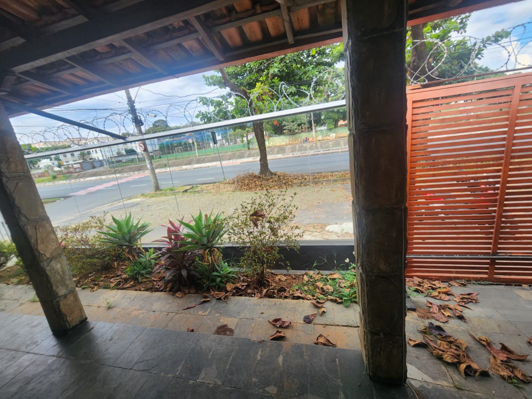 Casa, 6 quartos, 475 m² - Foto 1