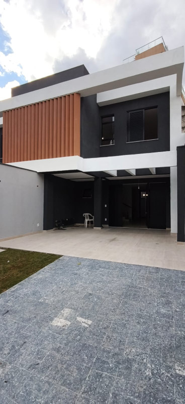 Casa, 3 quartos, 180 m² - Foto 1