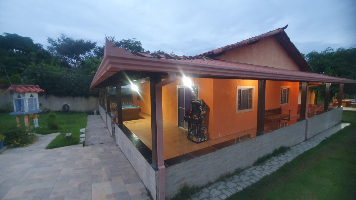 Chácara, 4 quartos, 1000 m² - Foto 1