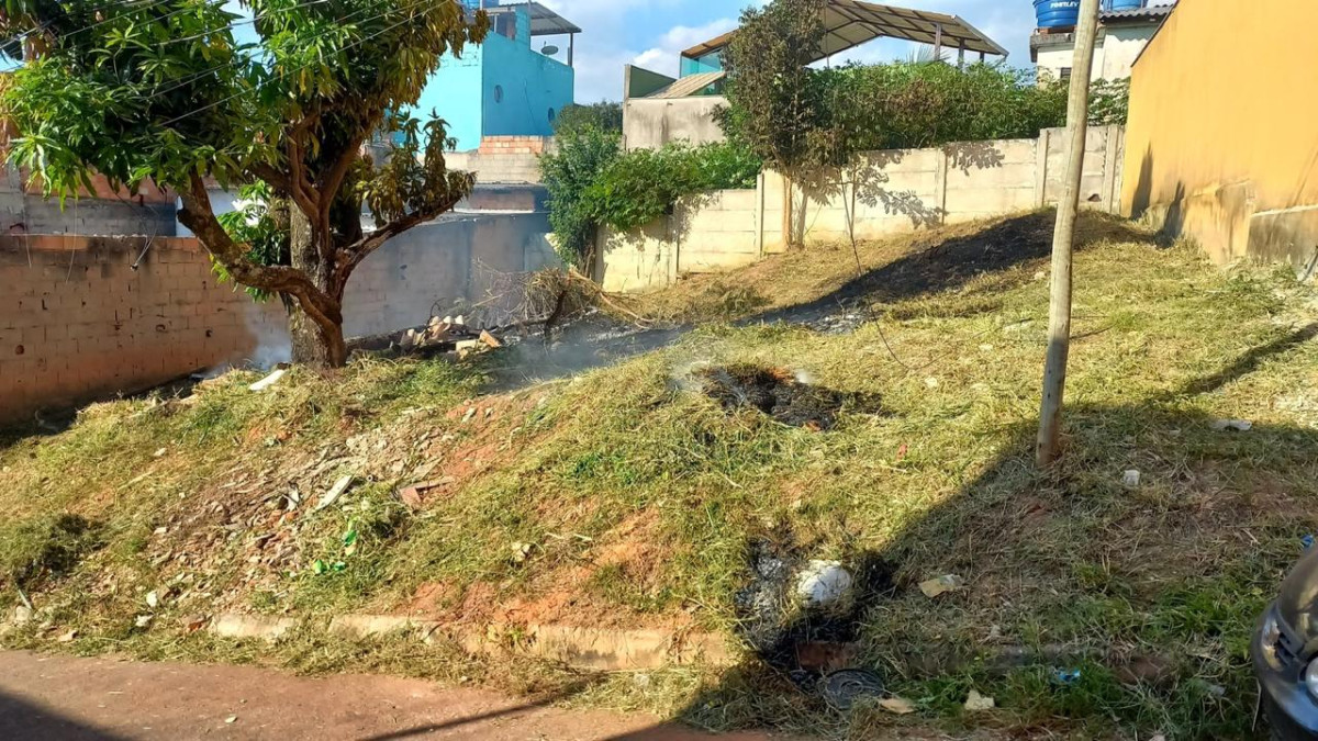 Terreno, 200 m² - Foto 2