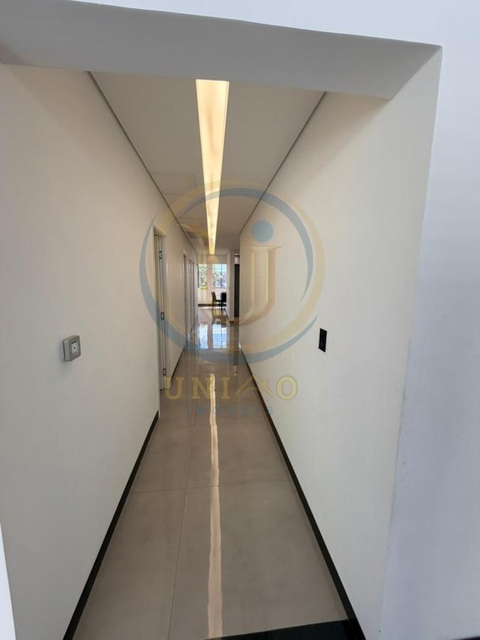 Casa, 4 quartos, 250 m² - Foto 4