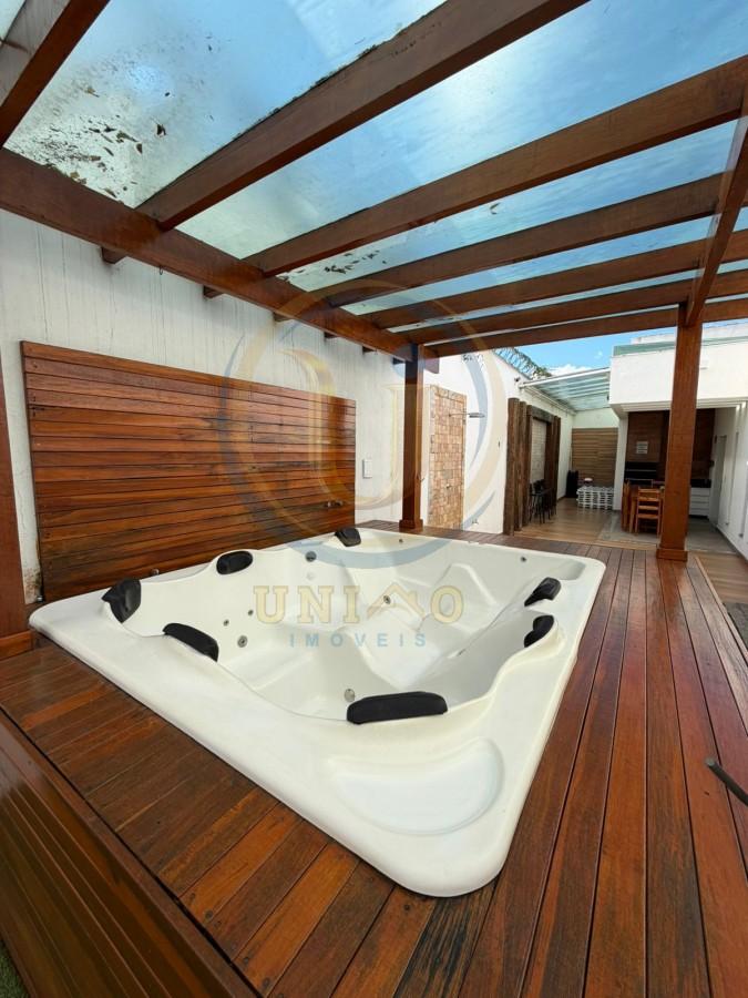 Casa, 3 quartos, 250 m² - Foto 1