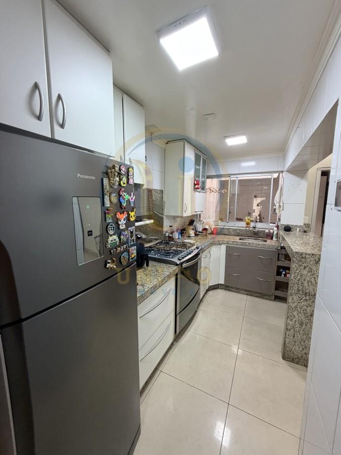 Casa, 4 quartos, 250 m² - Foto 17