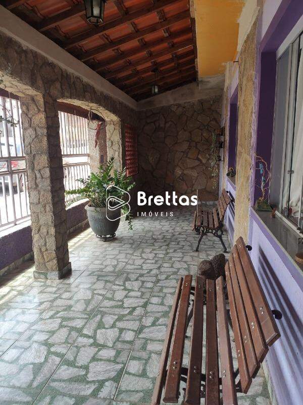 Casa, 4 quartos, 211 m² - Foto 2