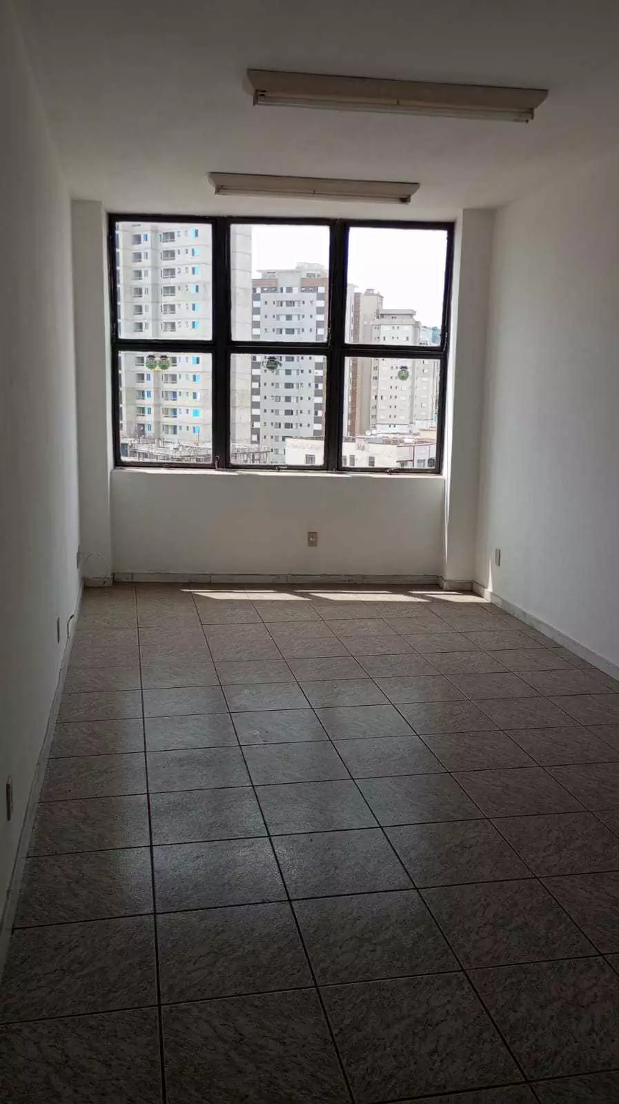 Sala / Conjunto à venda em Nova Suíssa, Belo Horizonte - MG