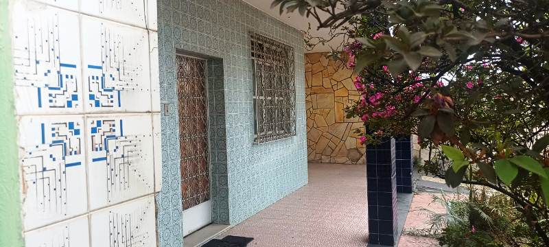 Casa, 4 quartos, 183 m² - Foto 1
