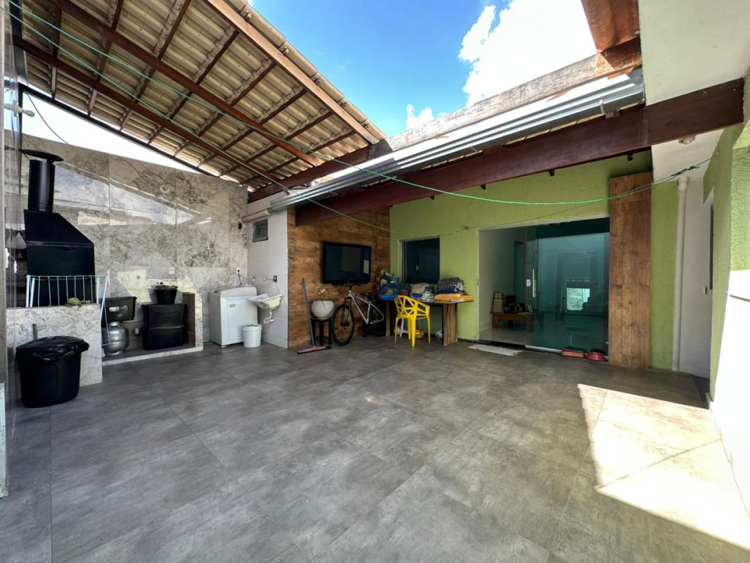 Casa, 3 quartos, 200 m² - Foto 1