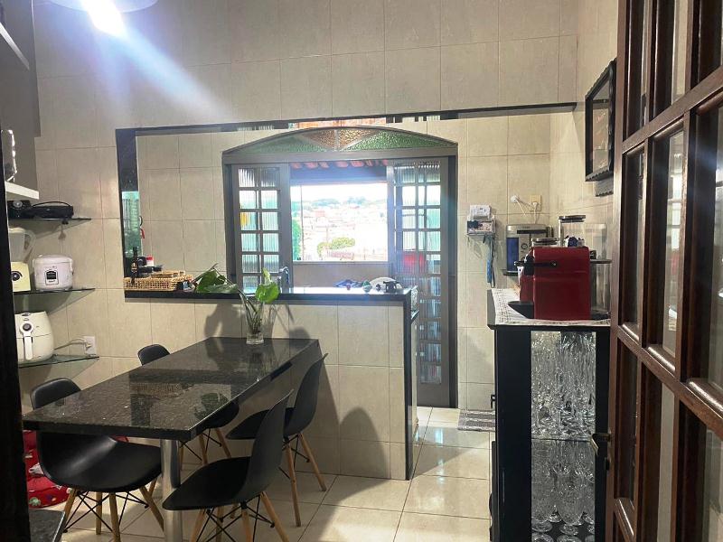 Casa, 3 quartos, 300 m² - Foto 5