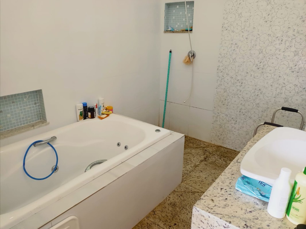 Casa, 4 quartos, 310 m² - Foto 11
