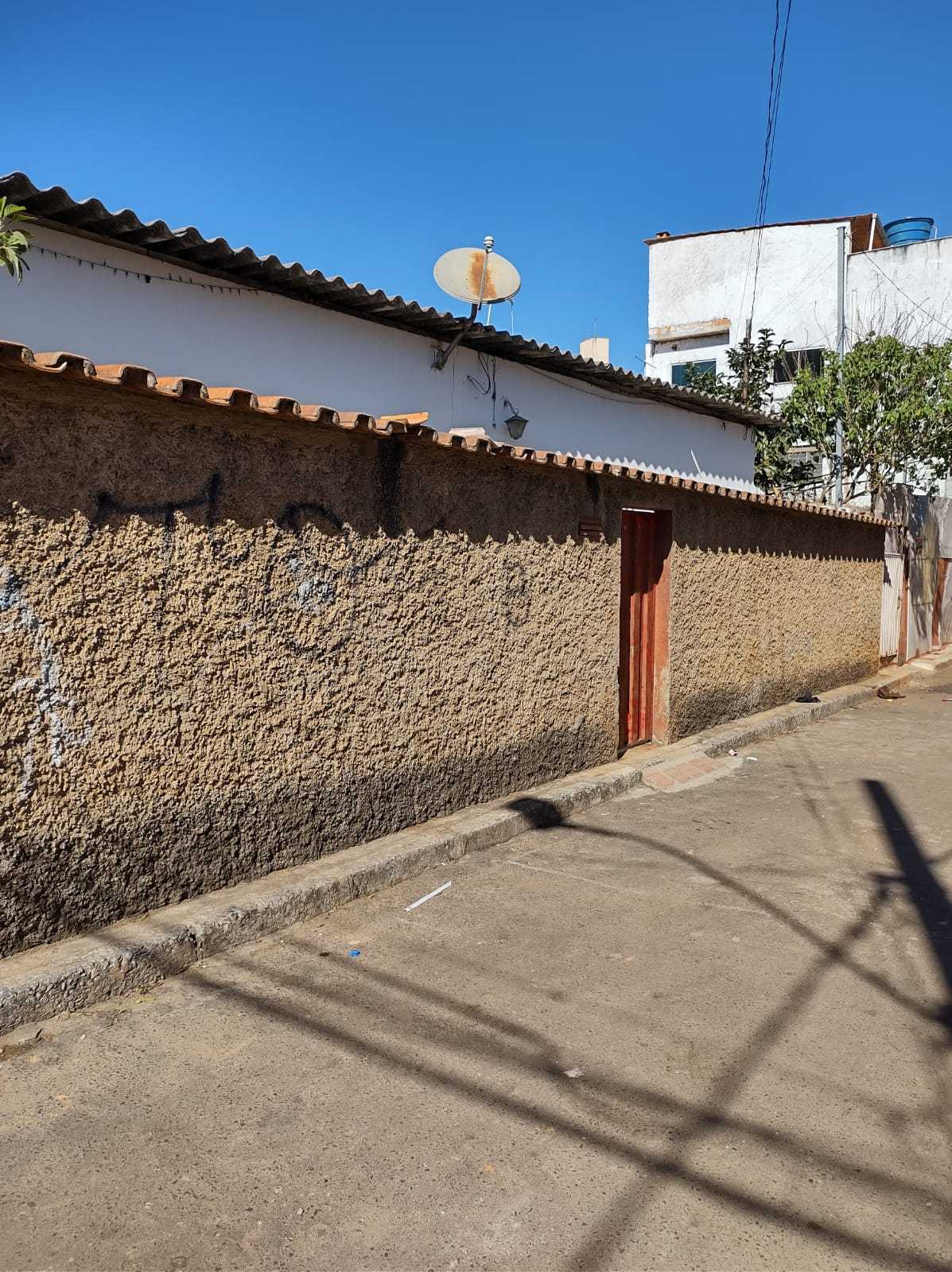 Casa, 3 quartos, 70 m² - Foto 1