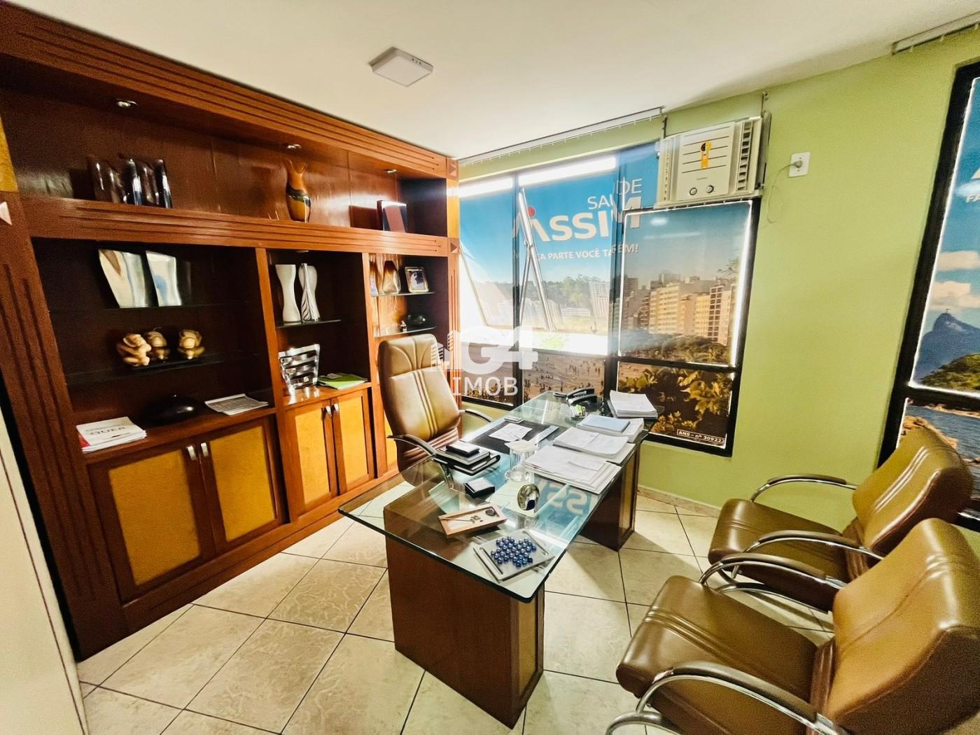 Loja / Salão / Ponto Comercial à venda em Centro, Niterói - RJ