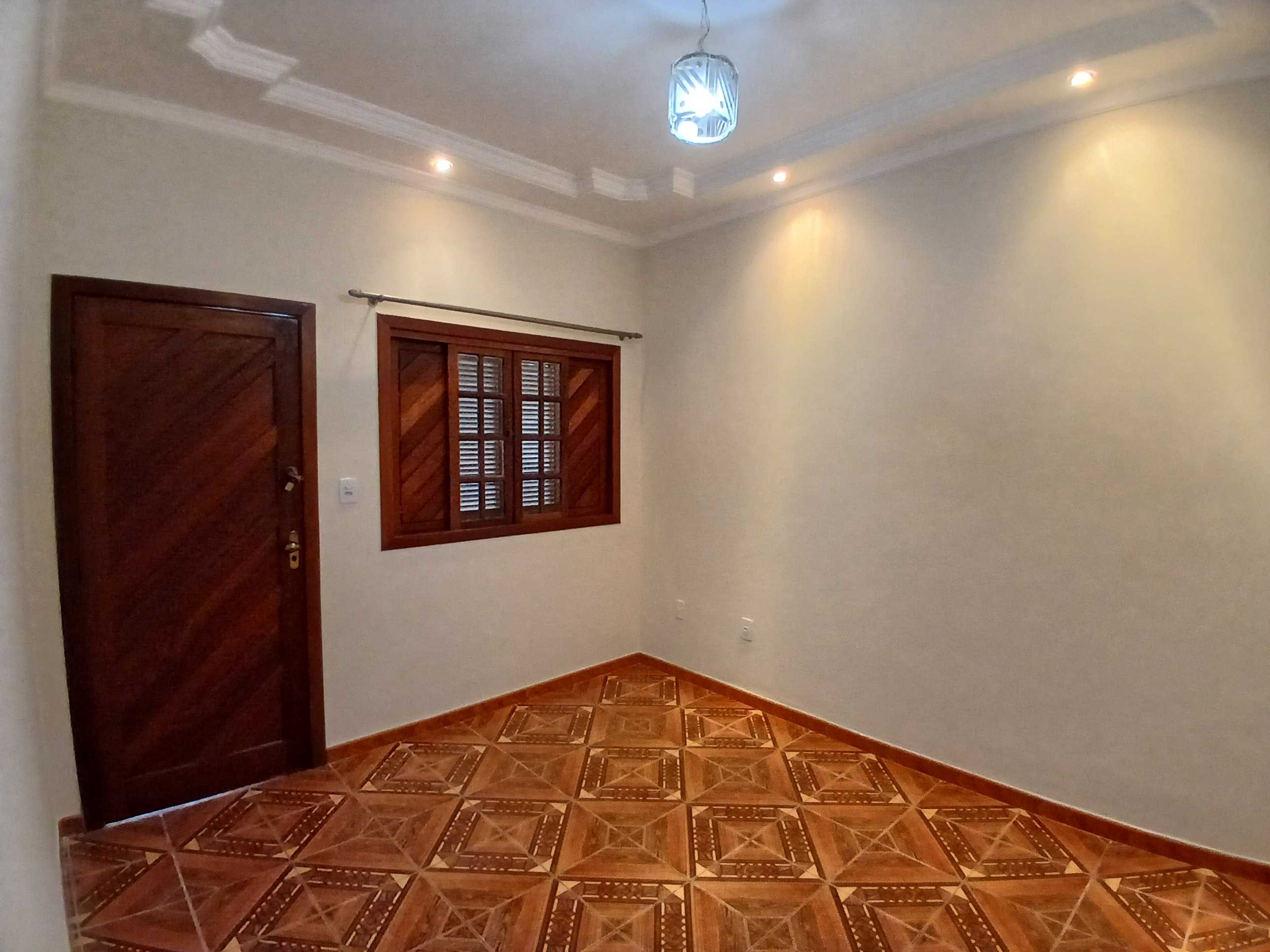 Casa, 5 quartos, 200 m² - Foto 4