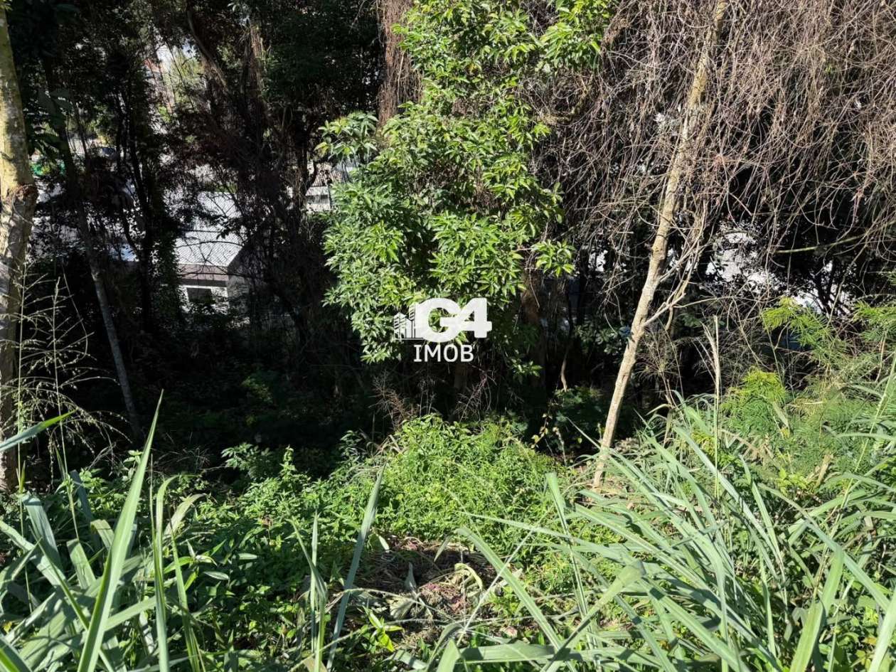 Lote / Terreno à venda em Maria Paula, São Gonçalo - RJ