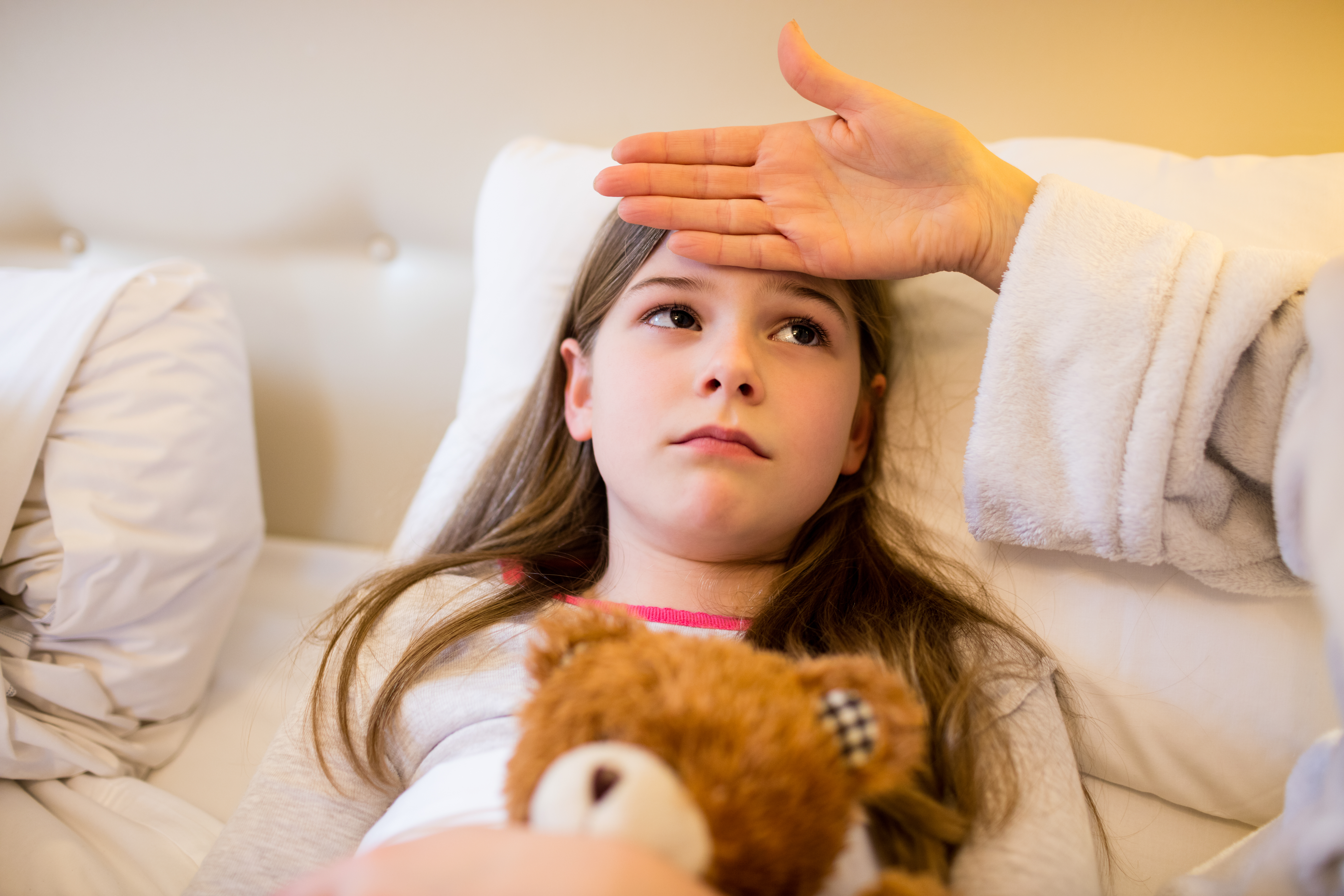 tips to keep in mind during viral fever in monsoon, nearby chemist, Buy Medicine Online, Online Pharmacy Noida, Online Medicines, Buy Medicine Online Noida, Nearby Pharmacy, Purchase Medicine Online, GoMedii