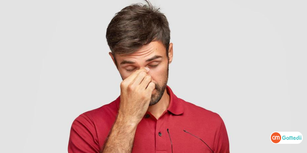 पलकों की सूजन क्यों होती है और क्या है इसका इलाज? - GoMedii
