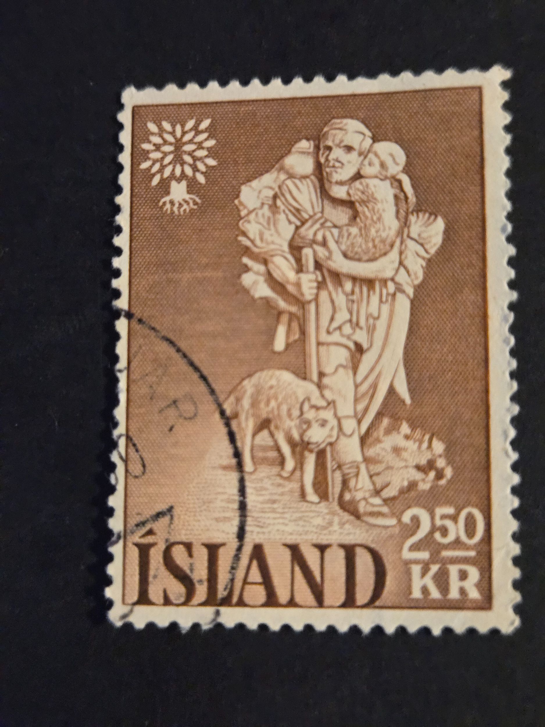 Iceland #325         Used