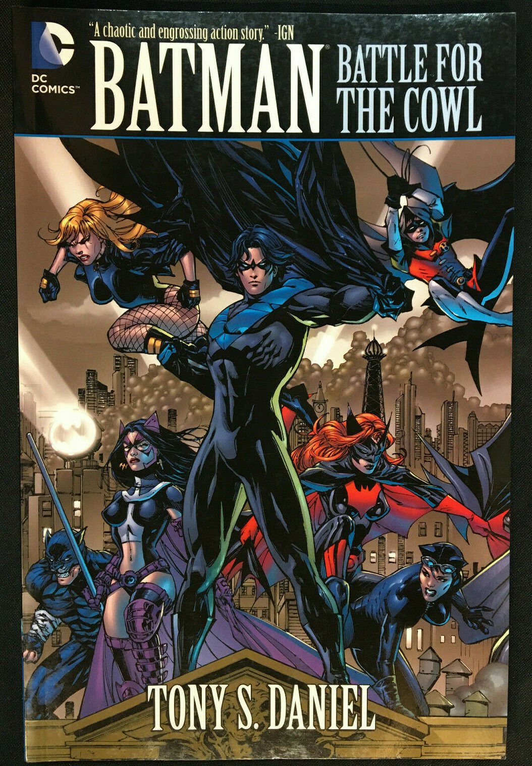 Batman Battle for the Cowl Trade Paperback Vf-Nm 9781401224172 | Comic  Books - Modern Age, Planeta DeAgostini, Batman / HipComic