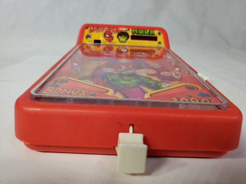 Vintage SPIDERMAN  HULK  Pinball game Mini Toy 1979 RARE