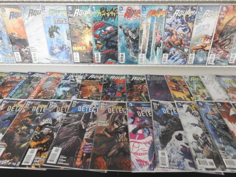 Huge Lot of 150+ Comics W/ Batman, Aquaman +More! Average VF- Condition!