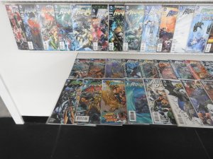 Huge Lot of 150+ Comics W/ Batman, Aquaman +More! Average VF- Condition!