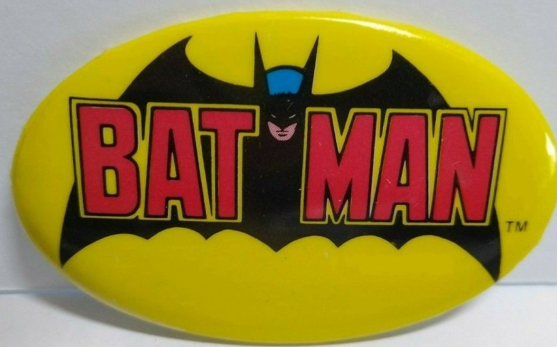 Batman Vintage 1982 Pinback Button Badge Bat Man & Robin DC Comics 