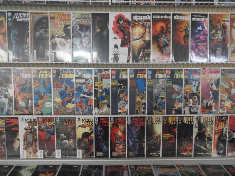Huge Lot 140+ Comics W/ Star Wars, Deathstroke, DCeased, +More! Avg VF Cond!