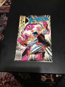 z The Uncanny X-Men #209 (1986) X-Men vs Nimrod! Hellfire club! High-grade VF/NM