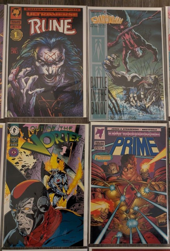 Lot of 25 Indie Comic Books NM Condition