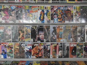Huge Lot 140+ Comics W/ Venom, Hulk, Spider-Man, +More! Avg VF Condition!