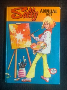 1973 SALLY Fleetway Annual HC VG+ 4.5 The Ghost Hunters
