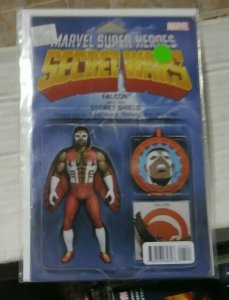 secret wars # 5 2015 marvel christopher variant falcon and his secret shield cap