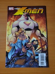 New X-Men v2 #31 ~ NEAR MINT NM ~ 2006 Marvel Comics