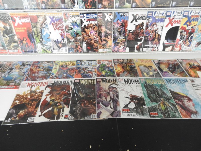 Huge Lot 140+ Comics W/ Wolverine, World War Hulk, +More! Avg VF/NM Condition!